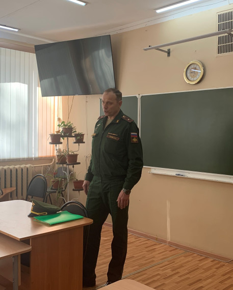 Встреча с представителем Саратовского высшего артиллерийского командного училища.